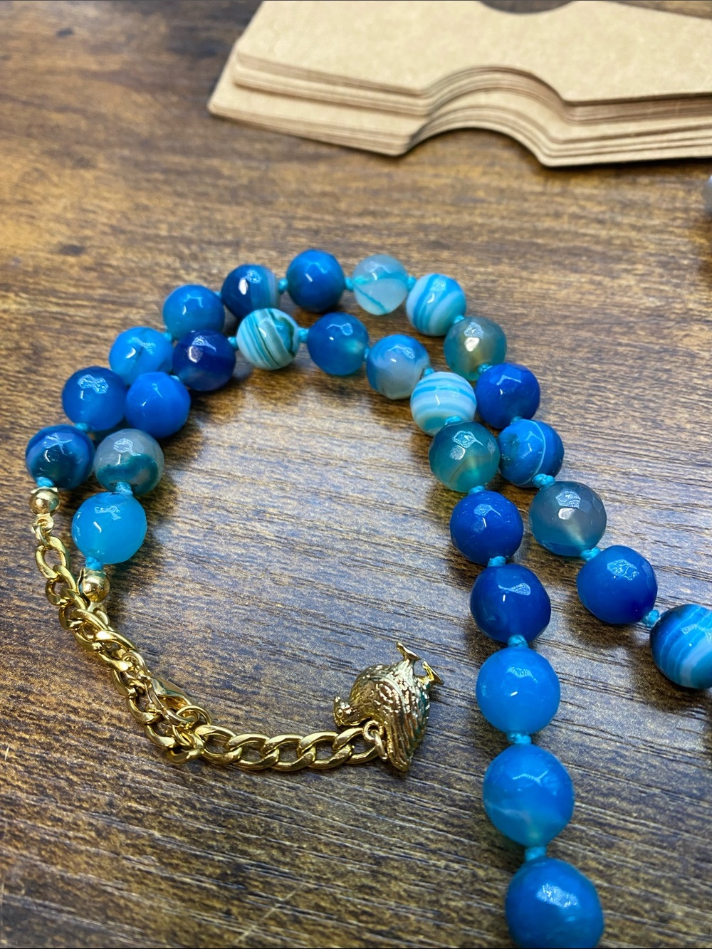 Blue Banded Agate Beaded Necklace 18 inch hand knotted Aprilsplace - Picture 4 of 5